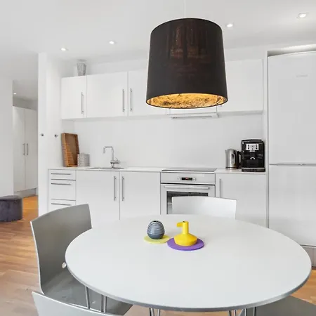 Moderne Lejlighed I Vestby - 1 Br דירה אולבורג